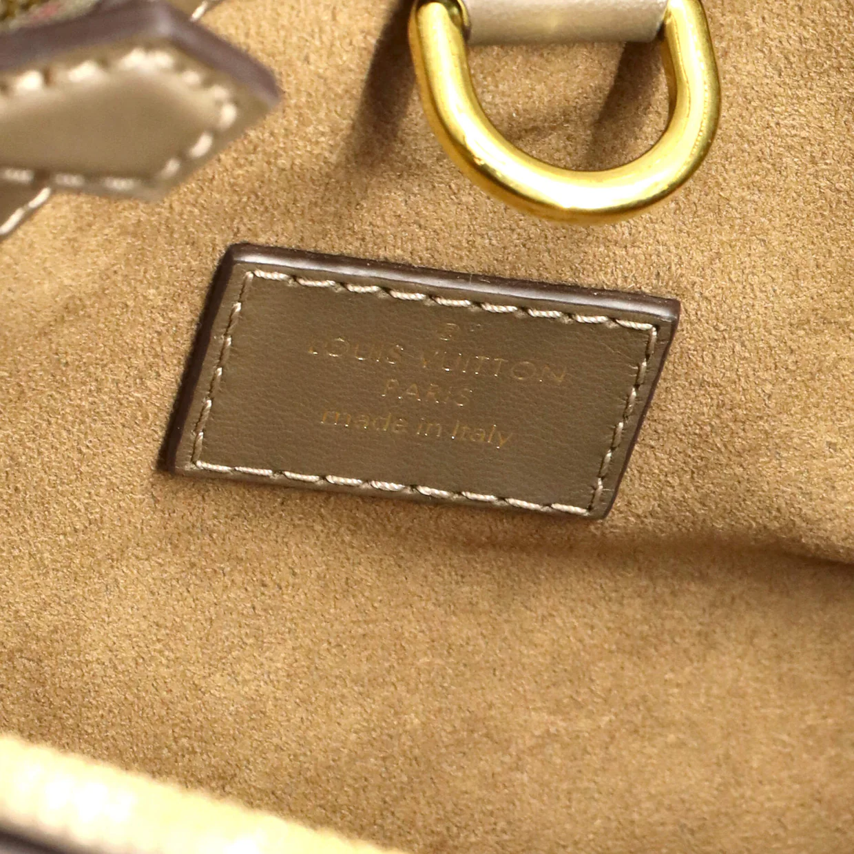 Vendome Bag Leather MM - Deep Luxury