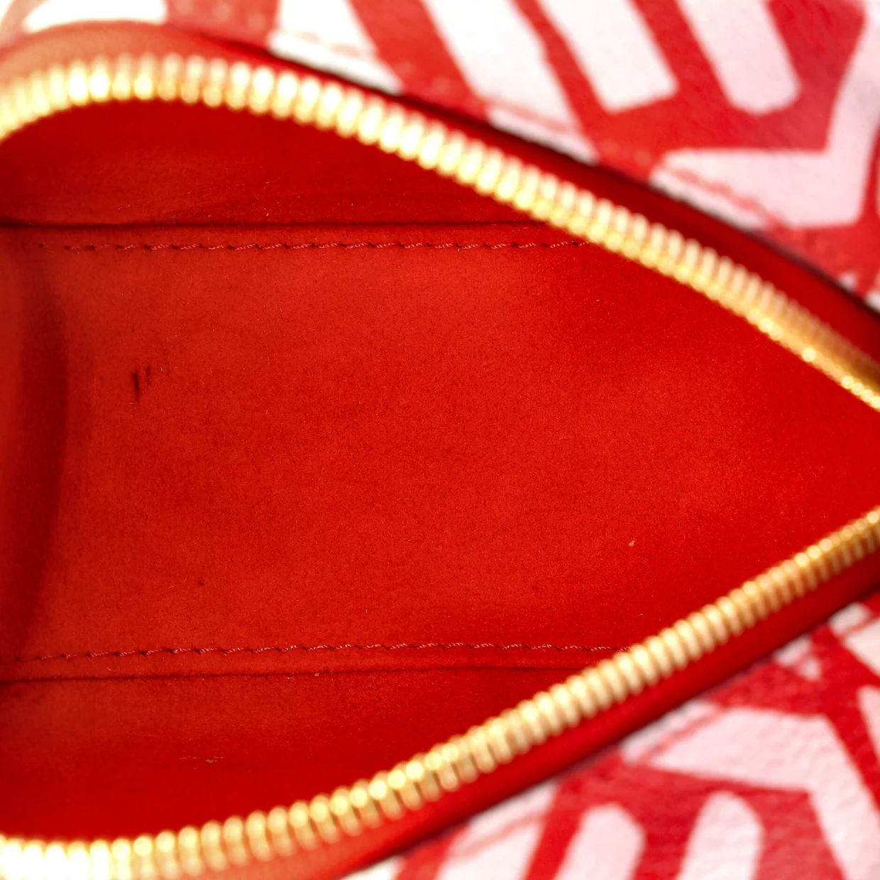 Boite Chapeau Souple Bag Limited Edition Crafty Monogram Giant PM - Deep Luxury