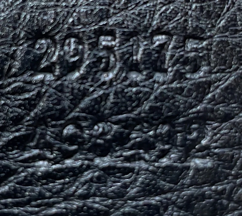 Soho Messenger Bag Leather Medium - Deep Luxury