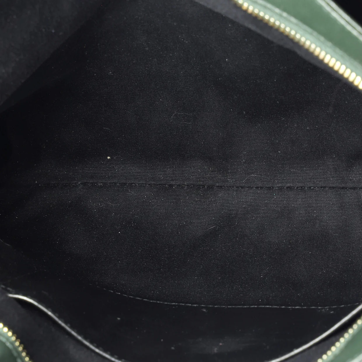 Tribeca Shopping Tote Matelasse Chevron Leather Medium - Deep Luxury