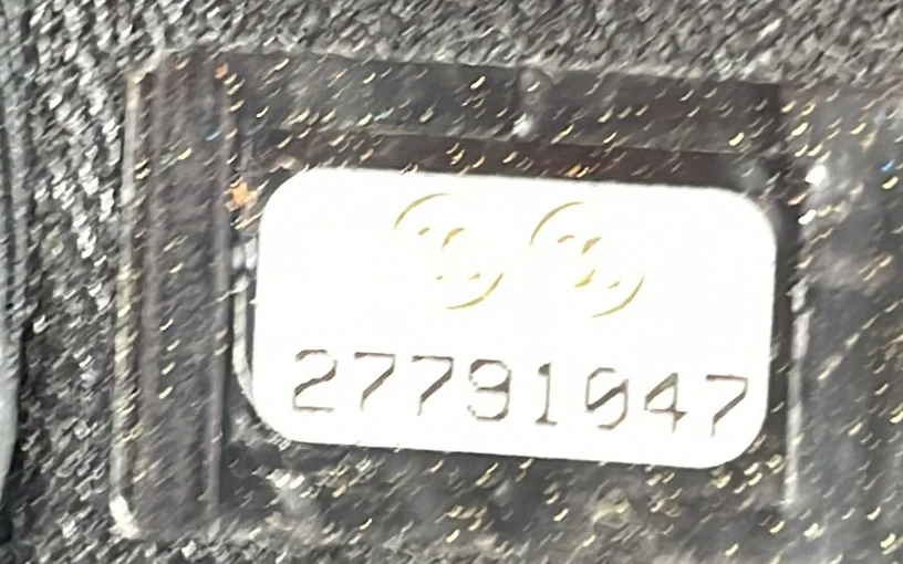 Gabrielle Hobo Quilted Iridescent Lambskin Medium - Deep Luxury