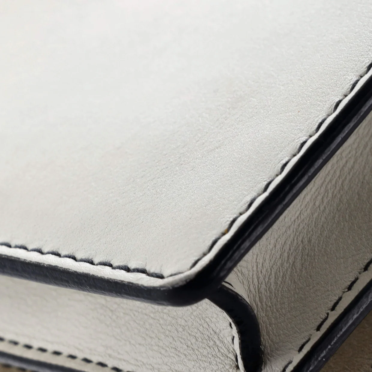 J'Adior Wallet on Chain Leather - Deep Luxury