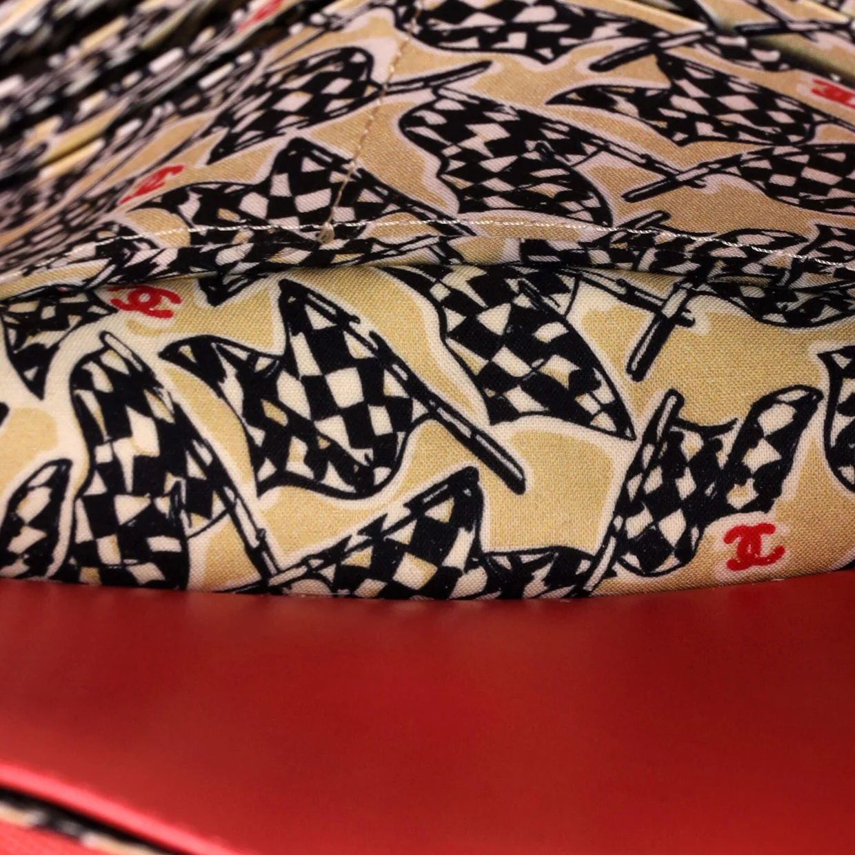 Textured CC Wallet on Chain Quilted Caviar - Deep Luxury