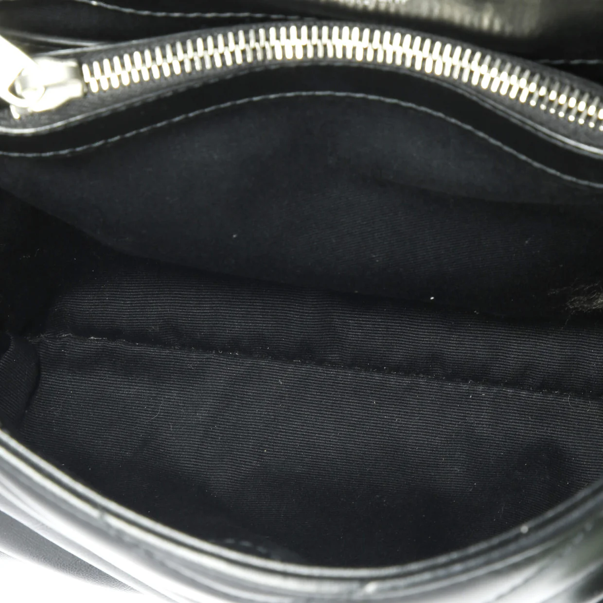 Loulou Shoulder Bag Matelasse Chevron Leather Small - Deep Luxury