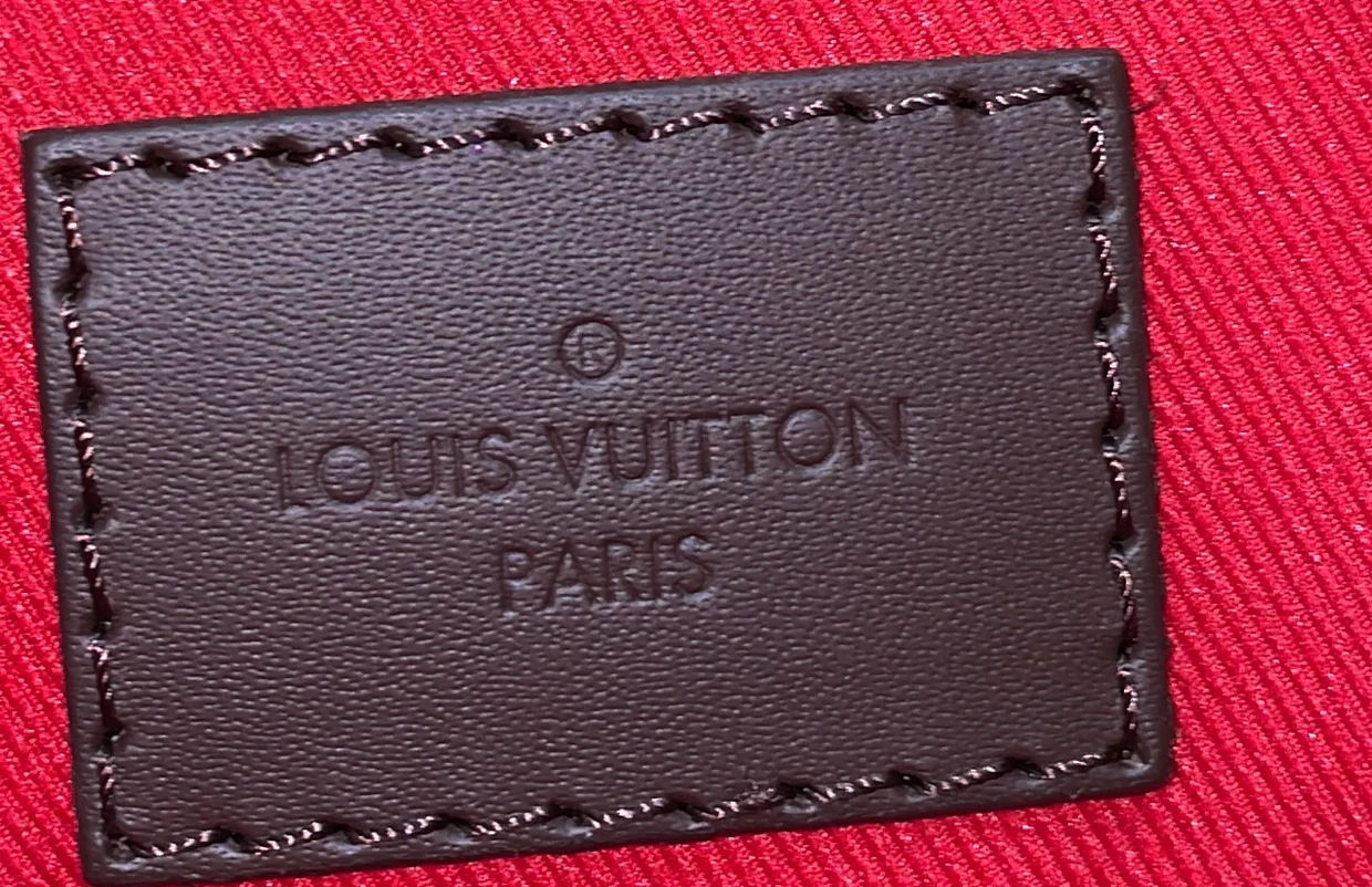 Graceful Handbag Damier PM - Deep Luxury