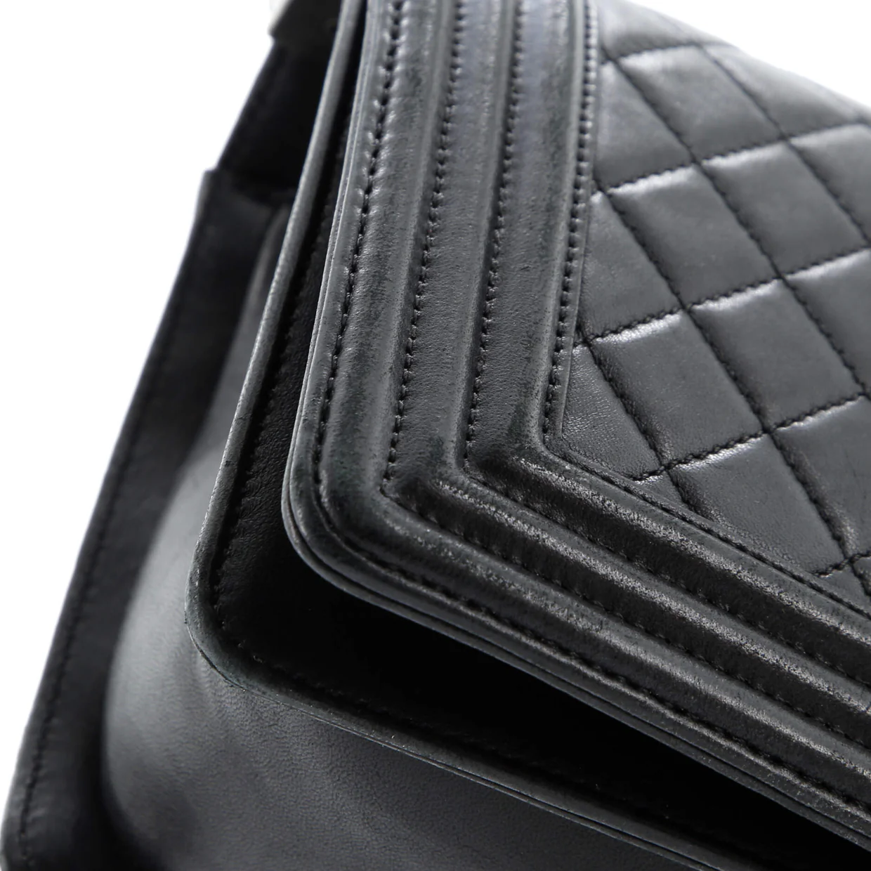 Boy Flap Bag Quilted Calfskin Old Medium - Deep Luxury