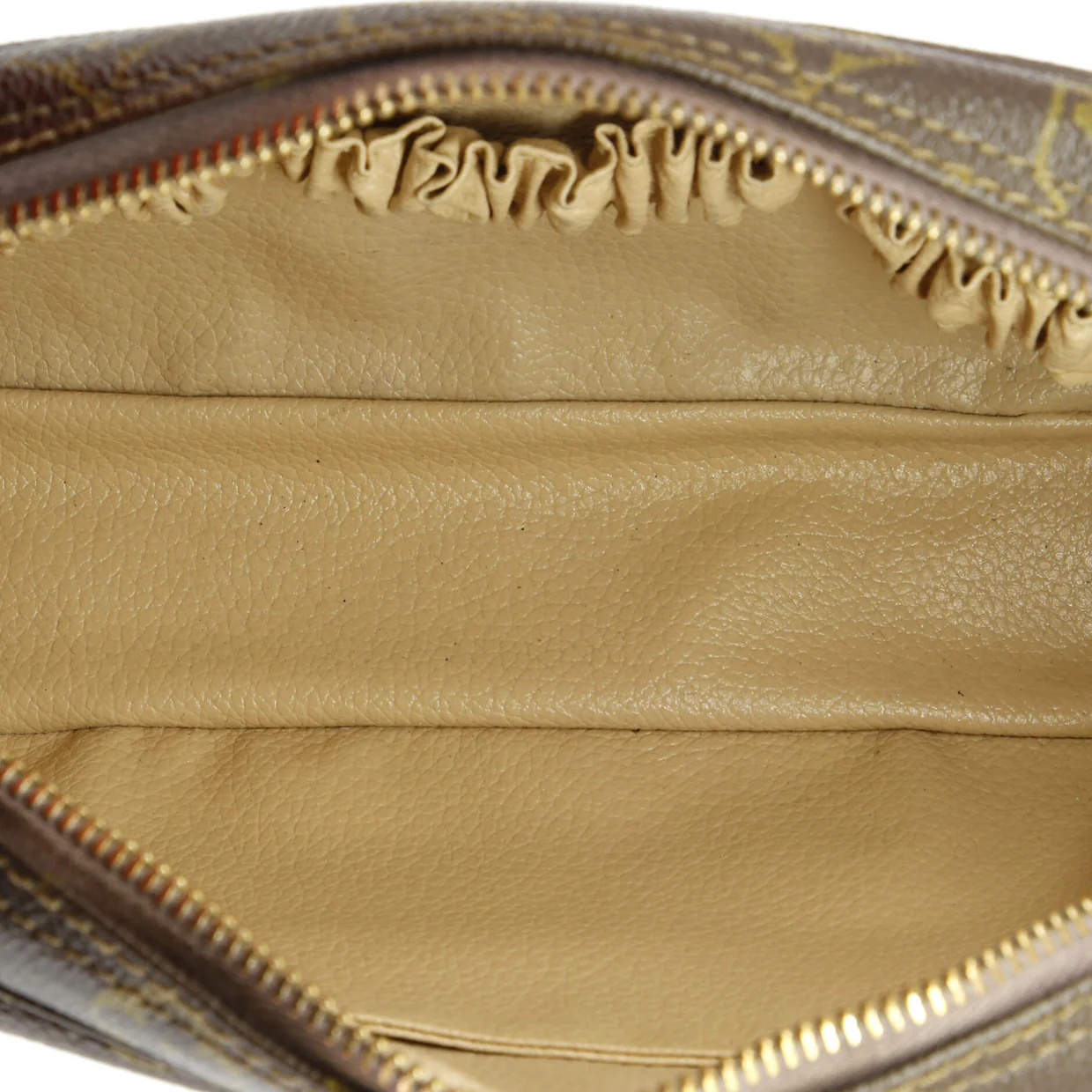 Trousse Toiletry Pouch Monogram Canvas 23 - Deep Luxury