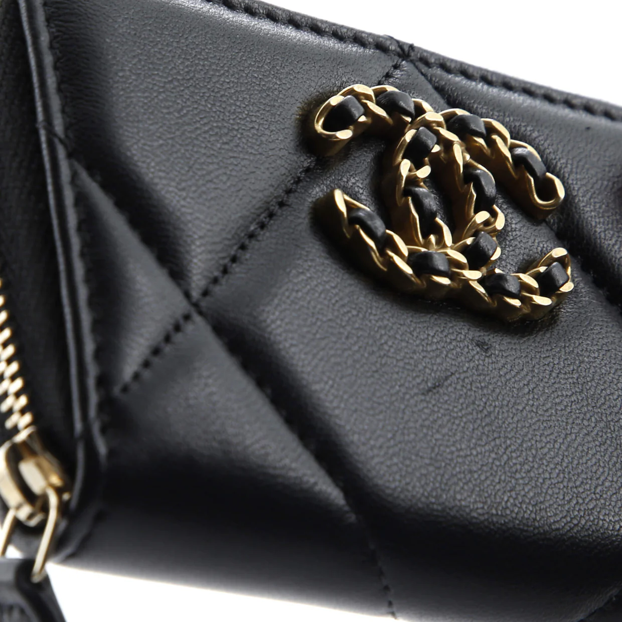 19 Zip Coin Purse Quilted Leather - Deep Luxury