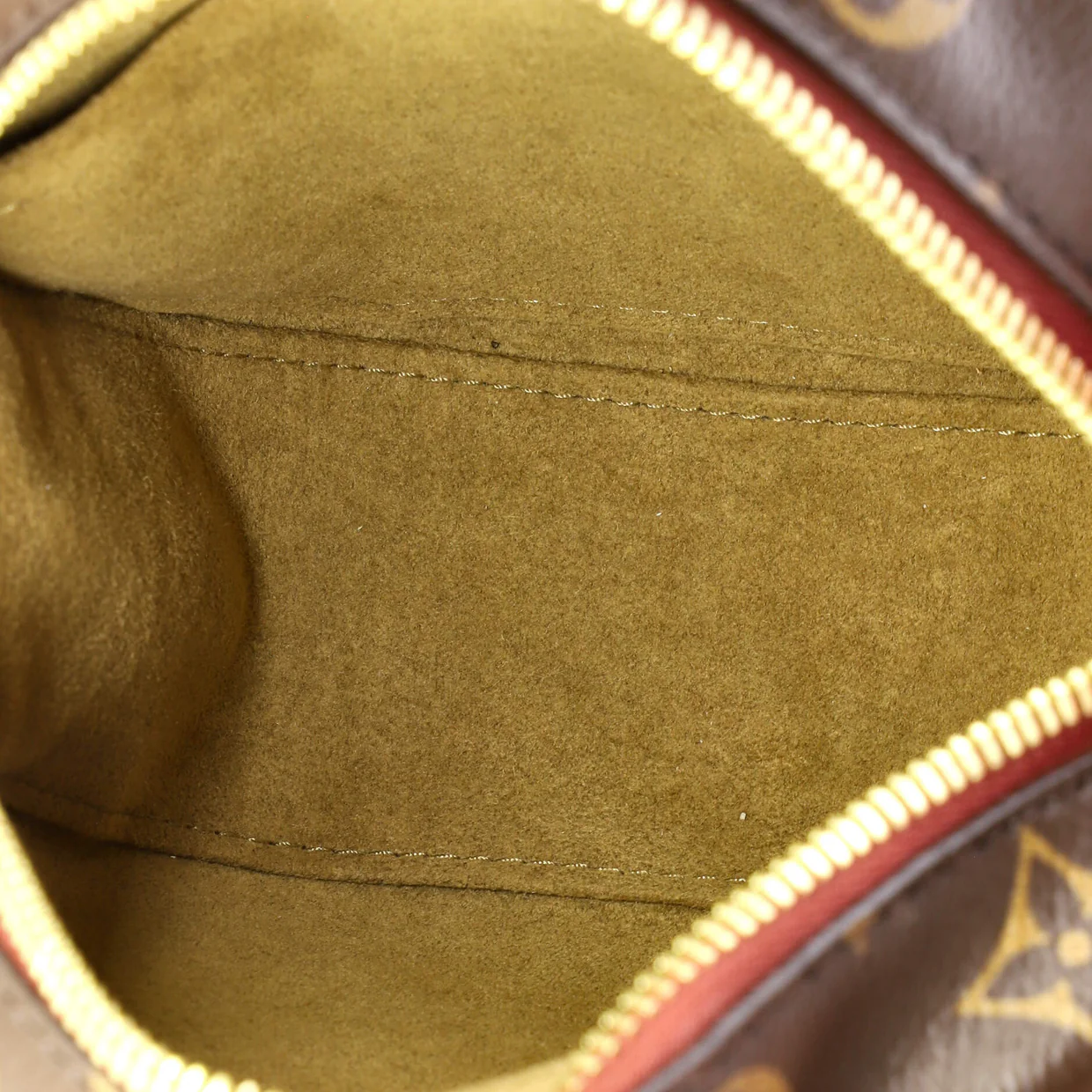 Boite Chapeau Souple Bag Monogram Canvas PM - Deep Luxury