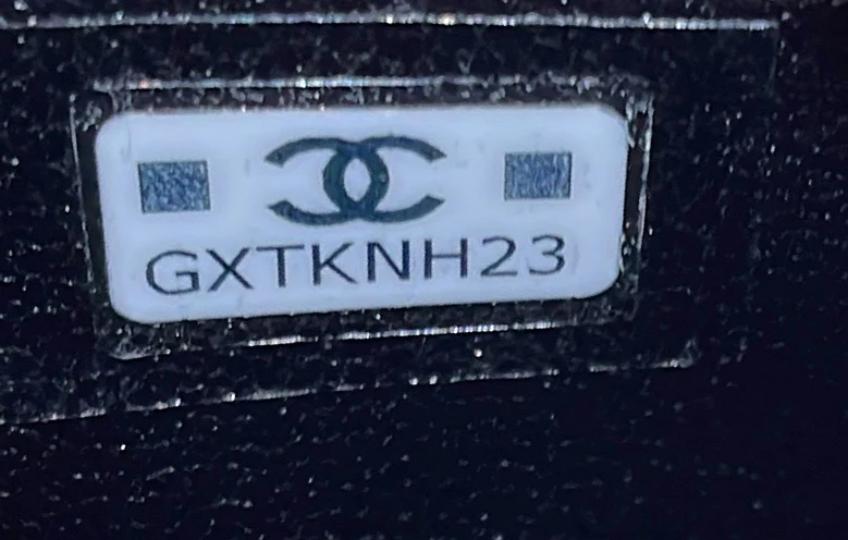 CC Turnlock Flap Phone Holder with Chain Quilted Lambskin - Deep Luxury