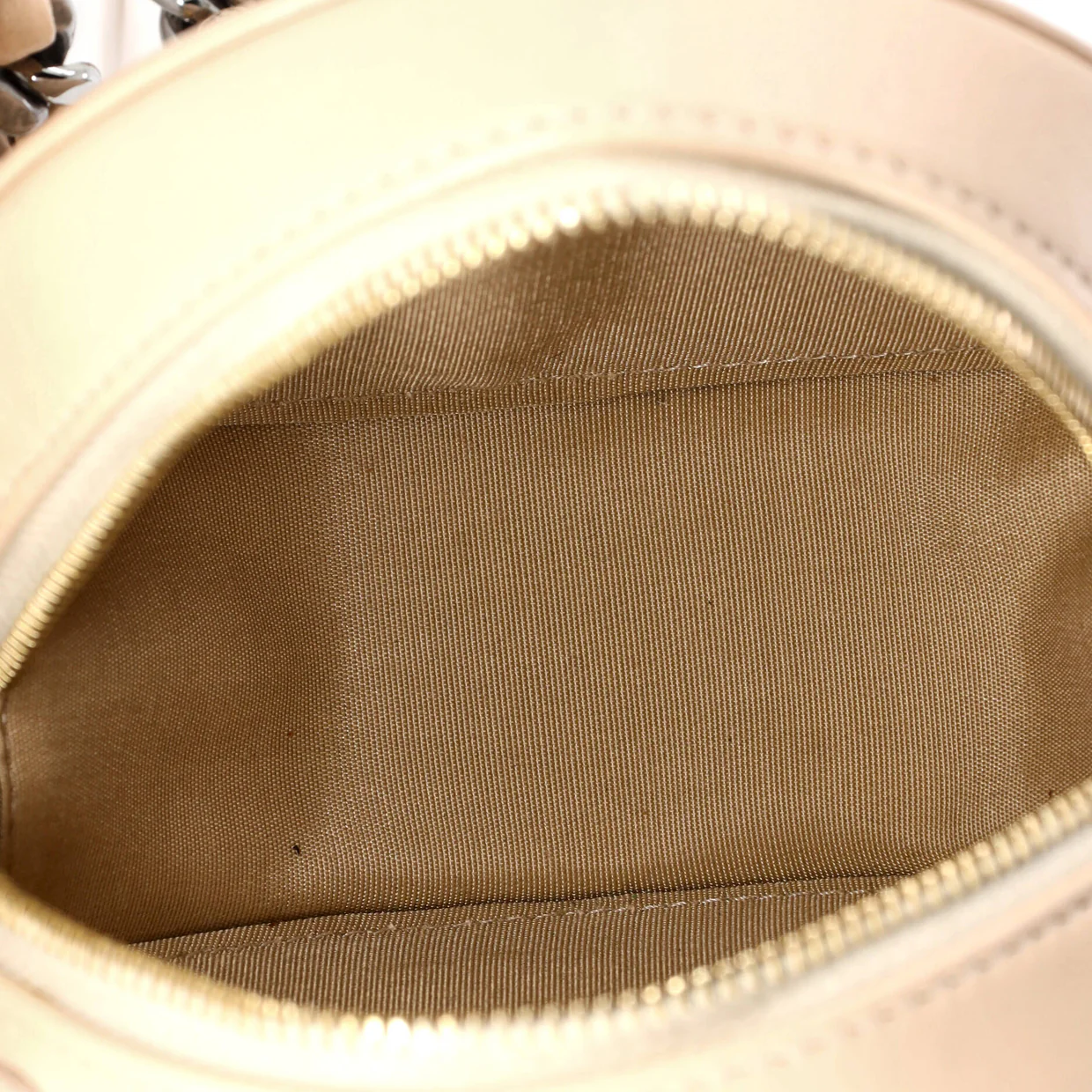 19 Round Clutch with Chain Quilted Leather - Deep Luxury