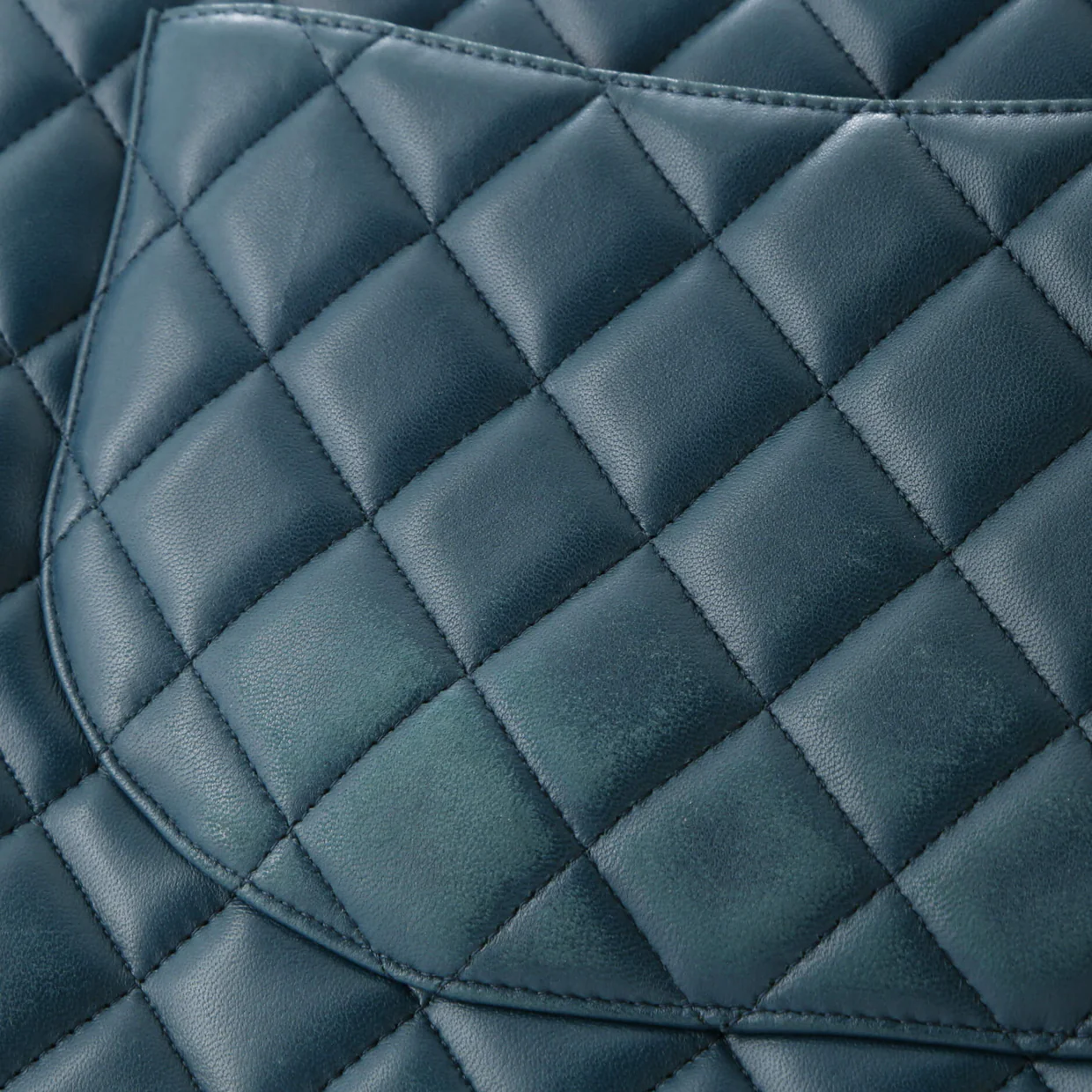 Classic Single Flap Bag Quilted Lambskin Maxi - Deep Luxury