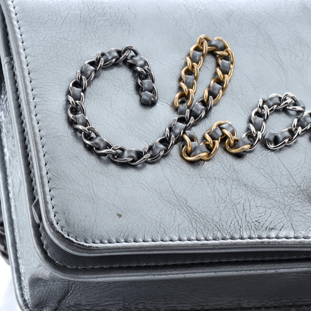 Chain Signe Wallet on Chain Calfskin - Deep Luxury