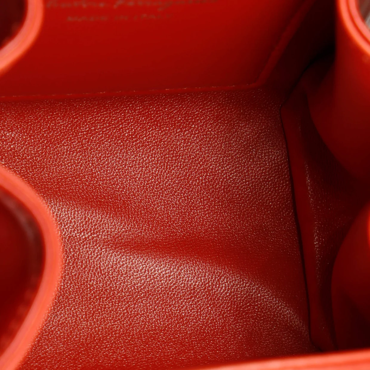 Iconic Top Handle Bag Leather XS - Deep Luxury