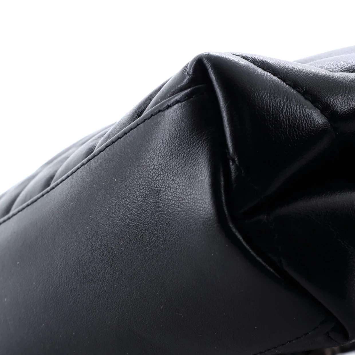 Loulou Shoulder Bag Matelasse Chevron Leather Small - Deep Luxury