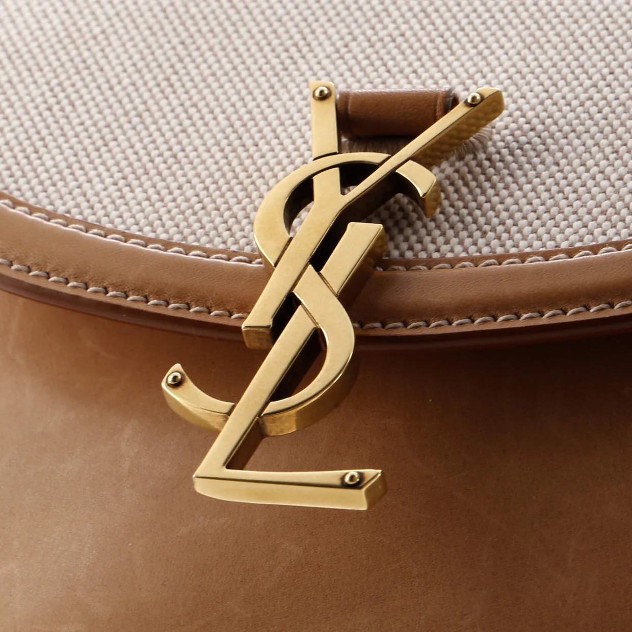 Kaia Shoulder Bag Leather Small - Deep Luxury