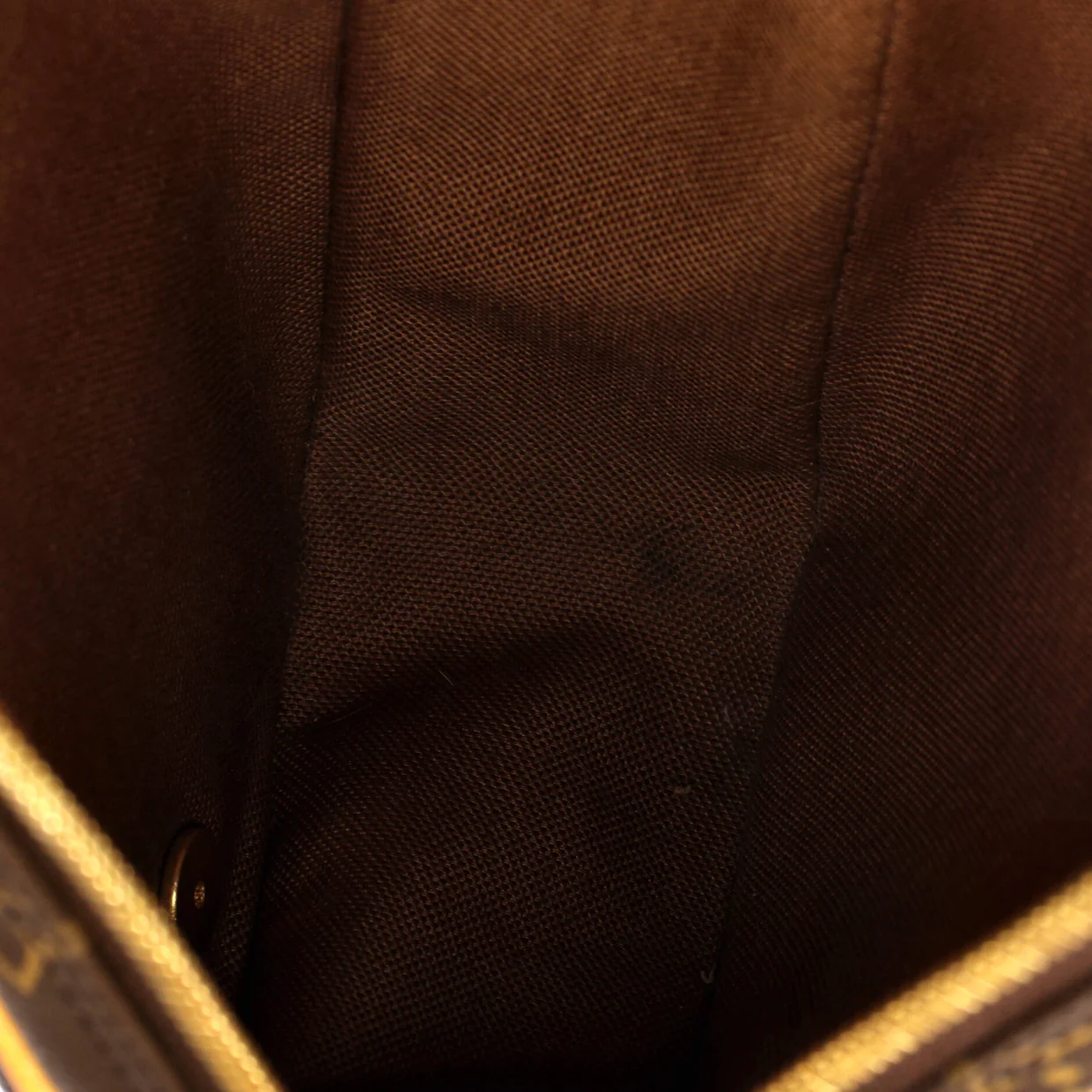 Pochette Gange Monogram Canvas - Deep Luxury