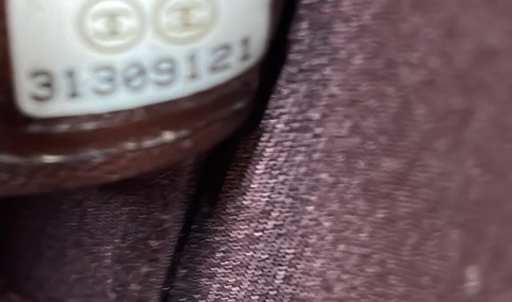 CC Round Vanity Case with Chain Quilted Lambskin Mini - Deep Luxury