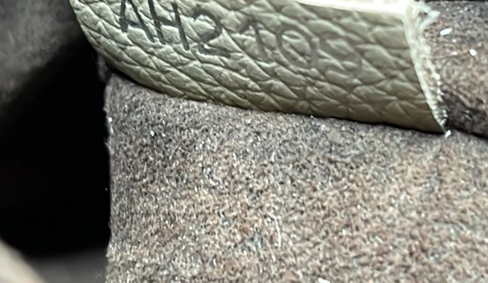 Haumea Handbag Mahina Leather - Deep Luxury