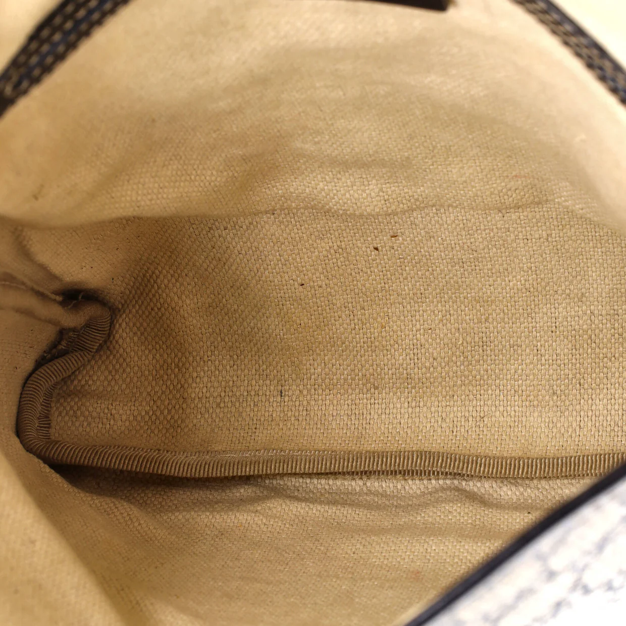 Flap Messenger GG Coated Canvas Small - Deep Luxury