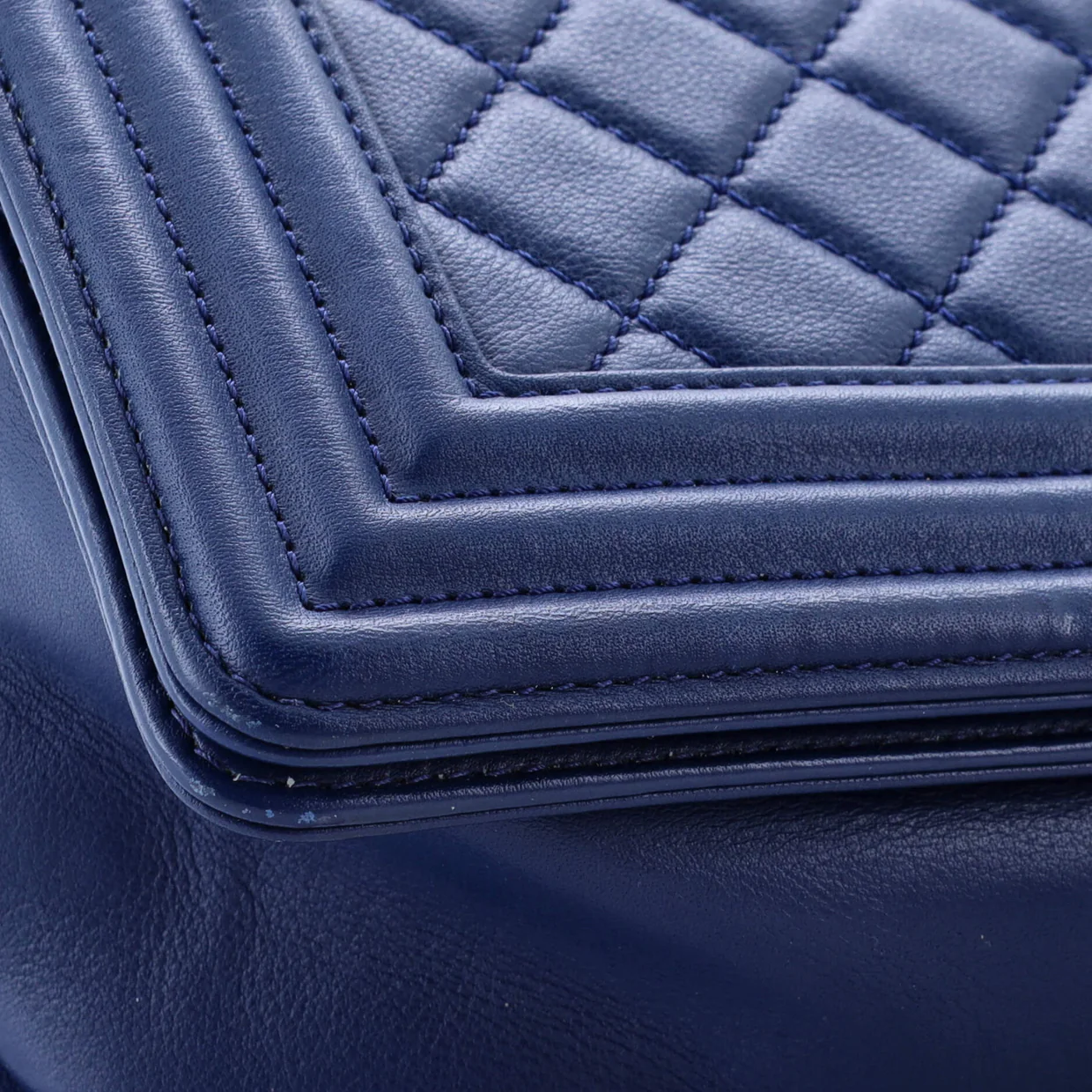 Boy Flap Bag Quilted Lambskin Old Medium - Deep Luxury