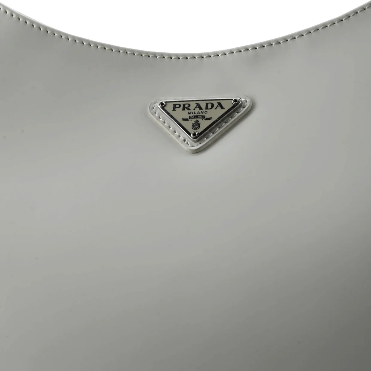 Cleo Shoulder Bag Spazzolato Leather Medium - Deep Luxury