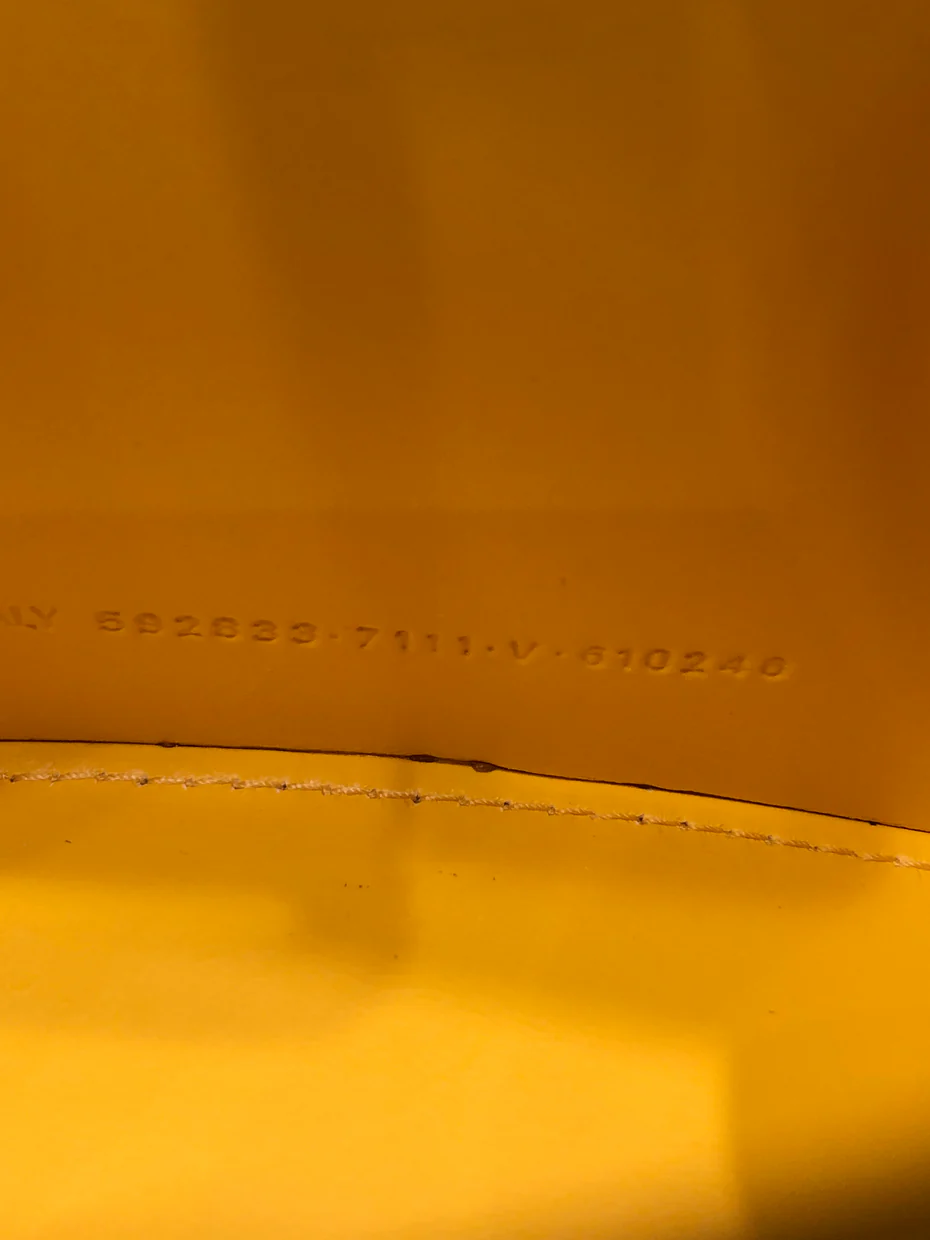 Hourglass Top Handle Bag Leather XS - Deep Luxury