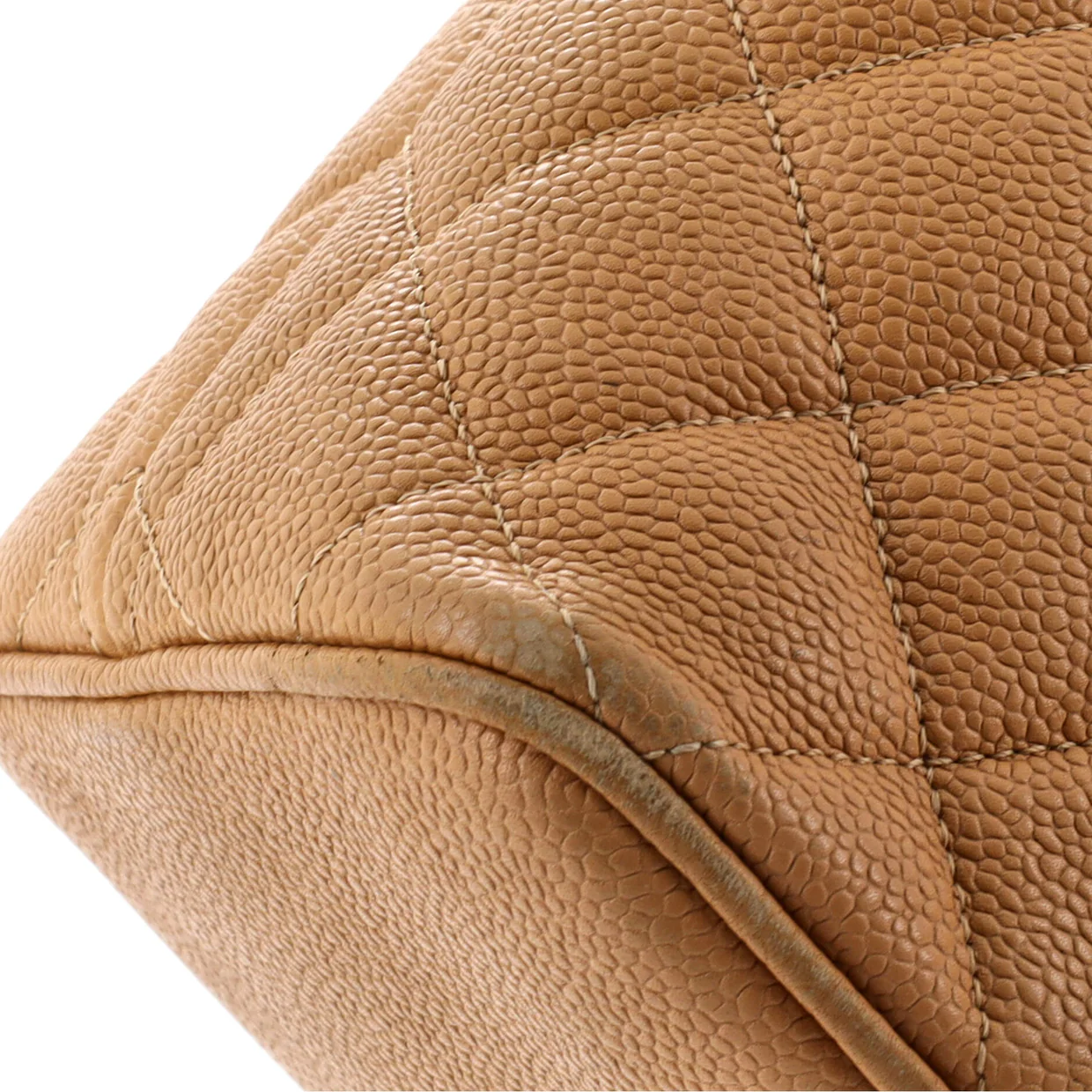 Medallion Tote Quilted Caviar - Deep Luxury