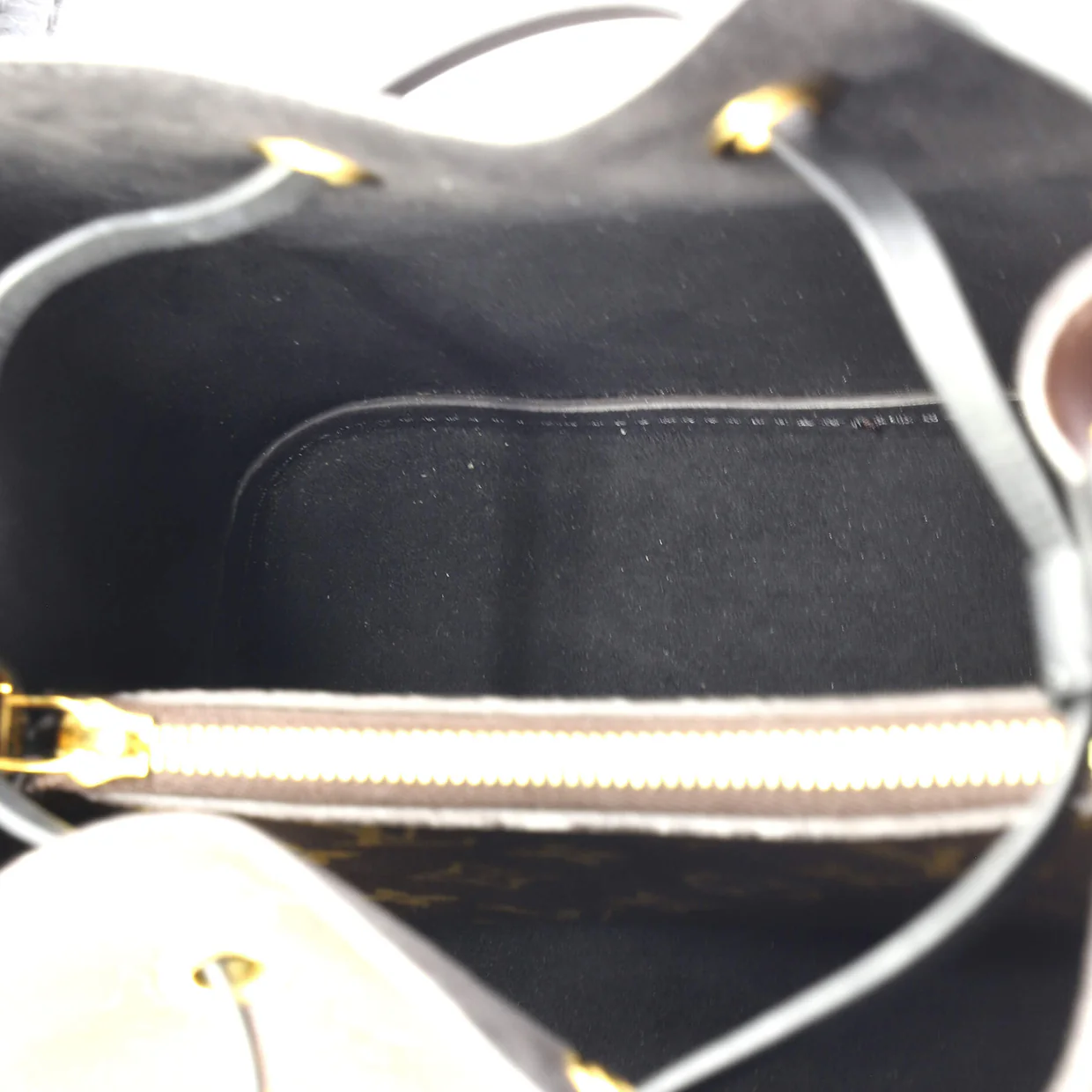 NeoNoe Handbag Monogram Canvas MM - Deep Luxury