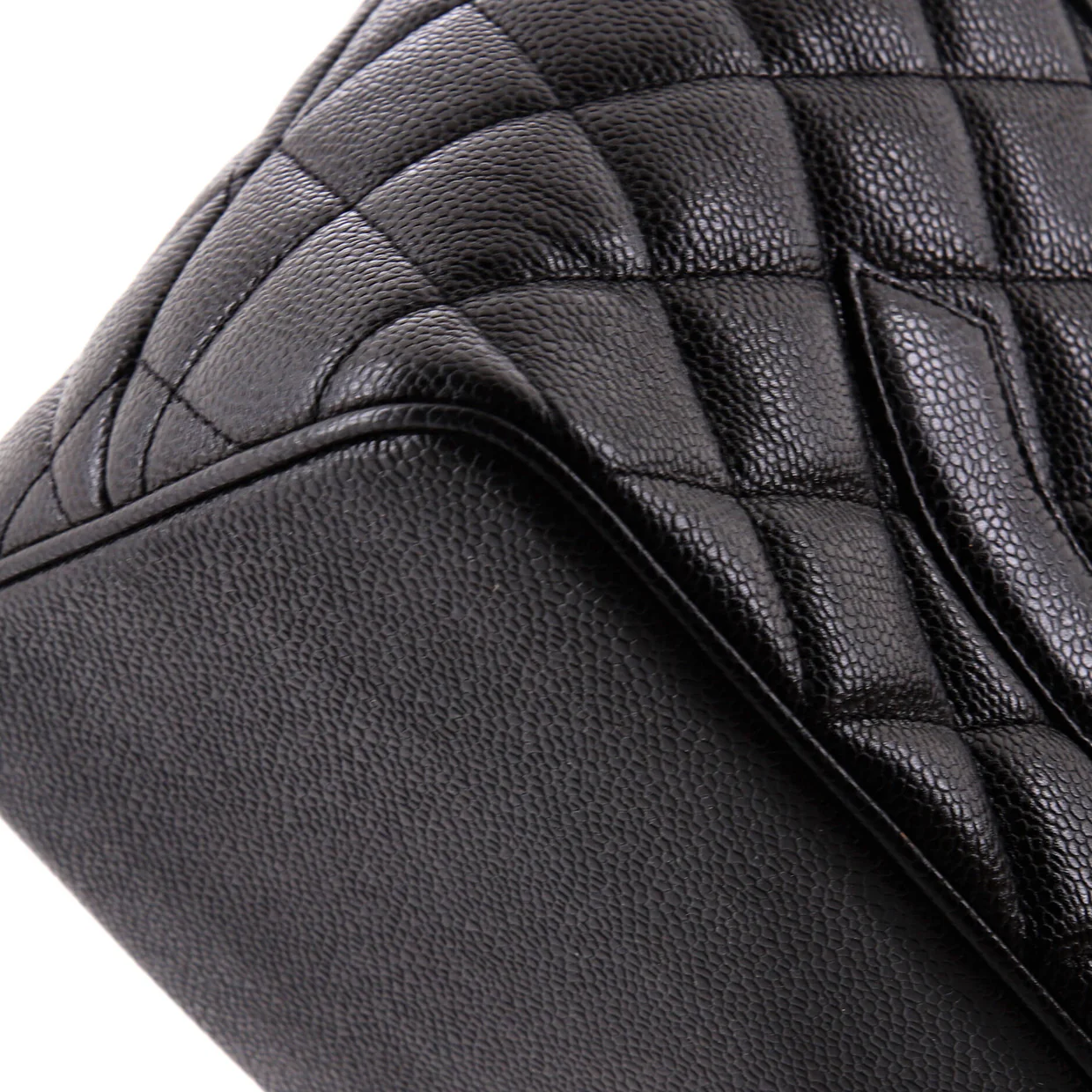 Medallion Tote Quilted Caviar - Deep Luxury