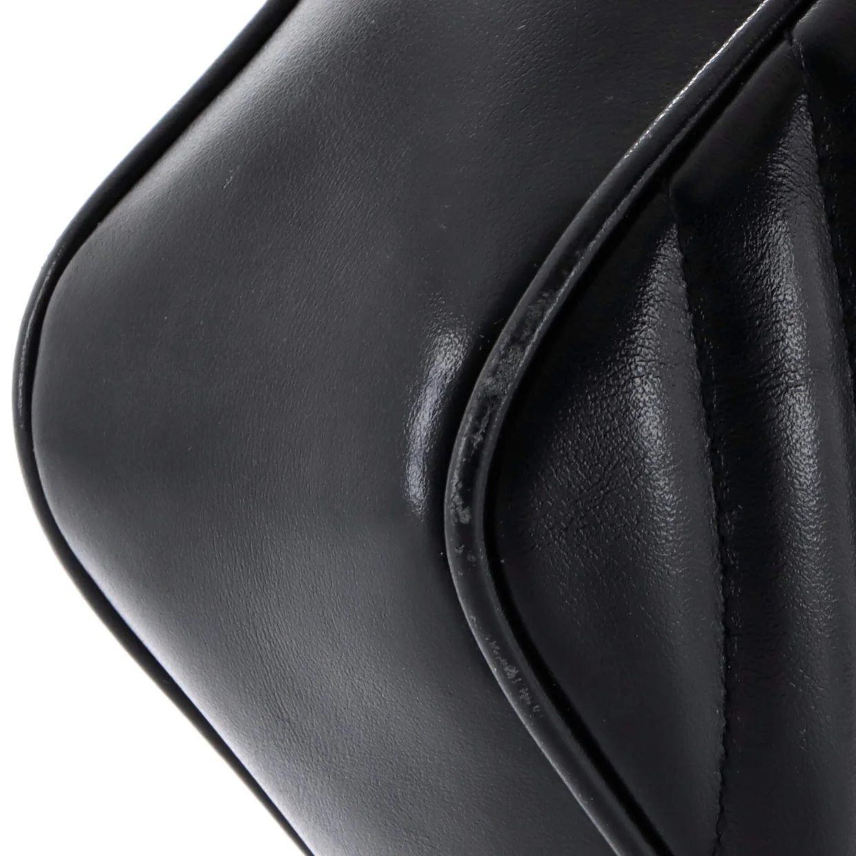 Lou Camera Bag Matelasse Chevron Leather Small - Deep Luxury