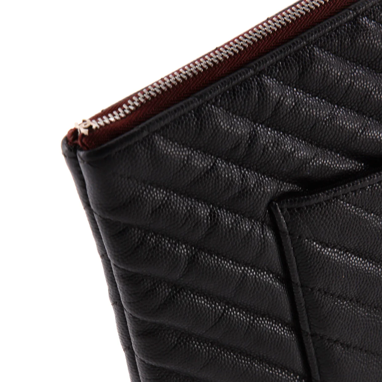 O Case Clutch Chevron Caviar Medium - Deep Luxury