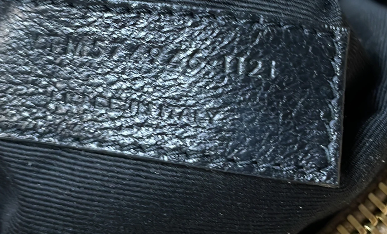 Loulou Shoulder Bag Matelasse Chevron Leather Medium - Deep Luxury