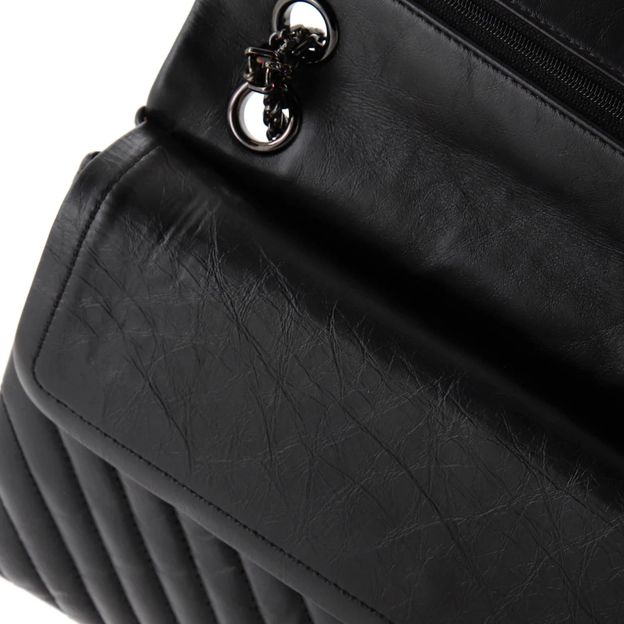 So Black Reissue 2.55 Flap Bag Chevron Aged Calfskin 226 - Deep Luxury