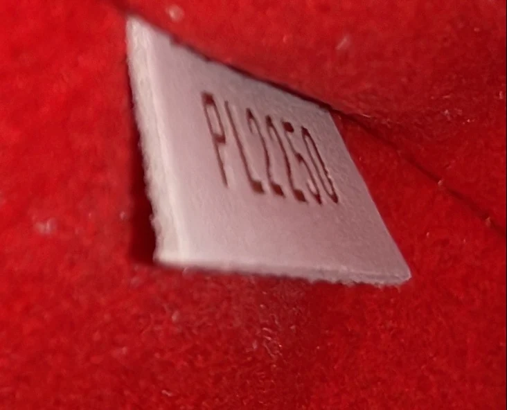 Boite Chapeau Souple Bag Limited Edition Crafty Monogram Giant PM - Deep Luxury