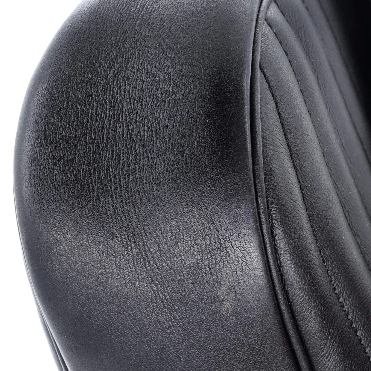 New Wave Chain Bag Quilted Leather MM - Deep Luxury