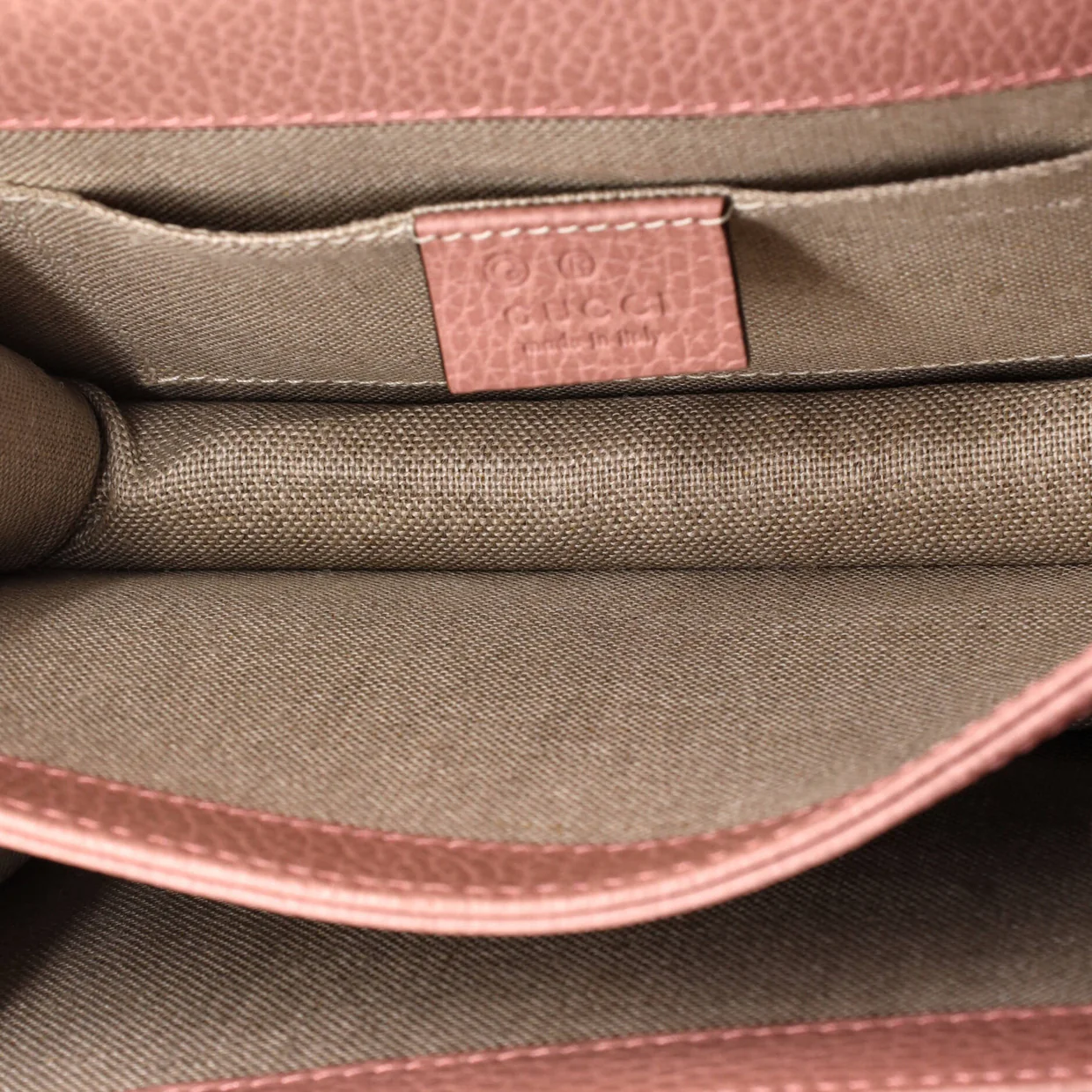 Interlocking Shoulder Bag Leather Small - Deep Luxury