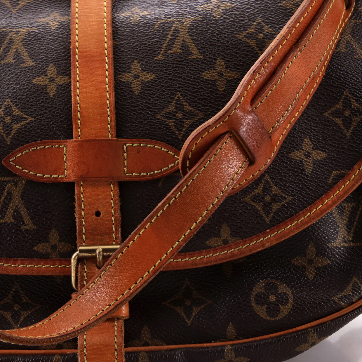 Saumur Handbag Monogram Canvas 30 - Deep Luxury