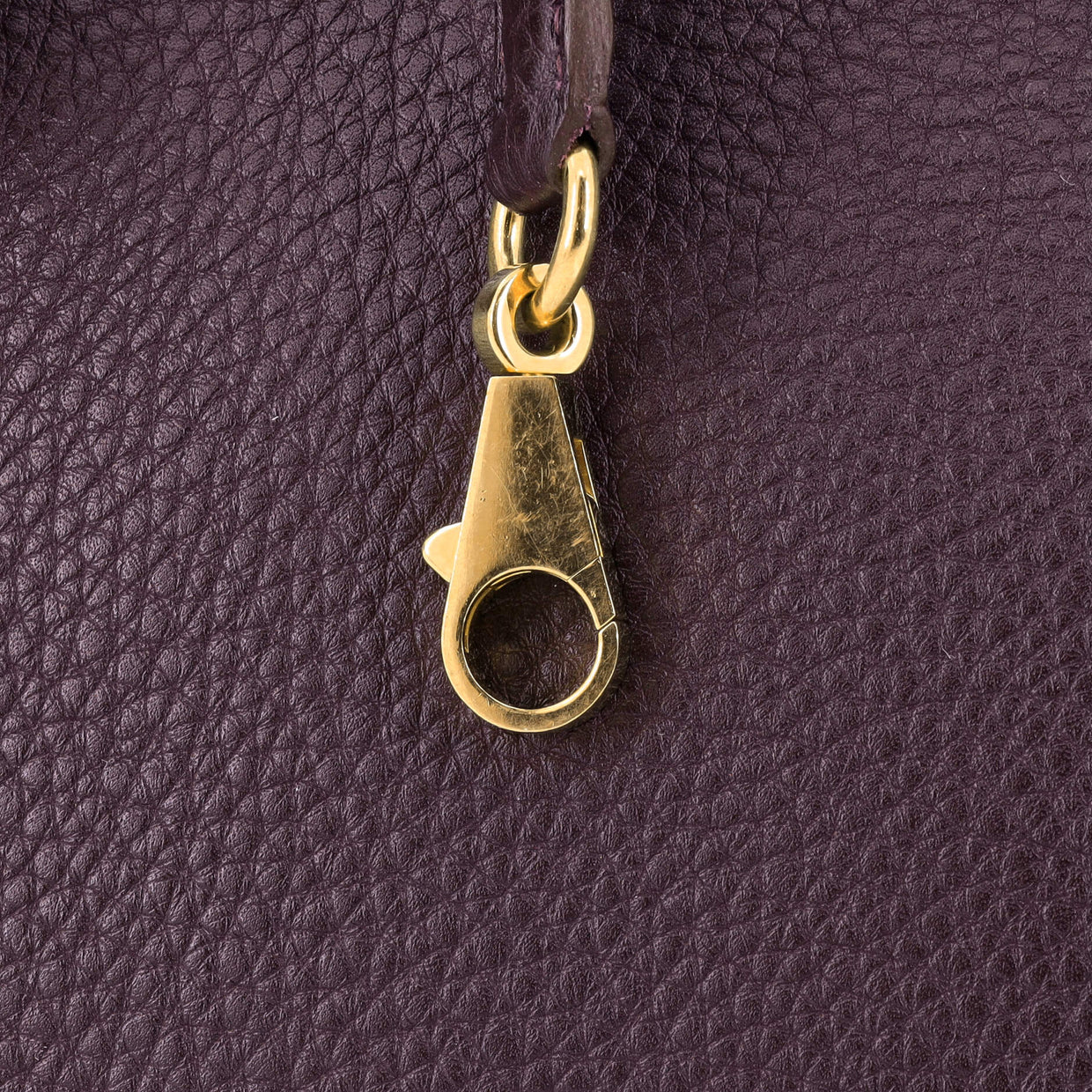 Kelly Handbag Raisin Togo with Gold Hardware 32 - Deep Luxury