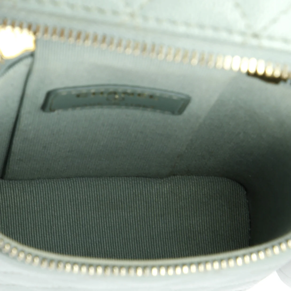 Classic Vanity Phone Holder with Chain Quilted Caviar - Deep Luxury