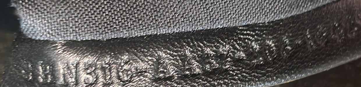 Resin Handle Peekaboo Bag Patent Mini - Deep Luxury