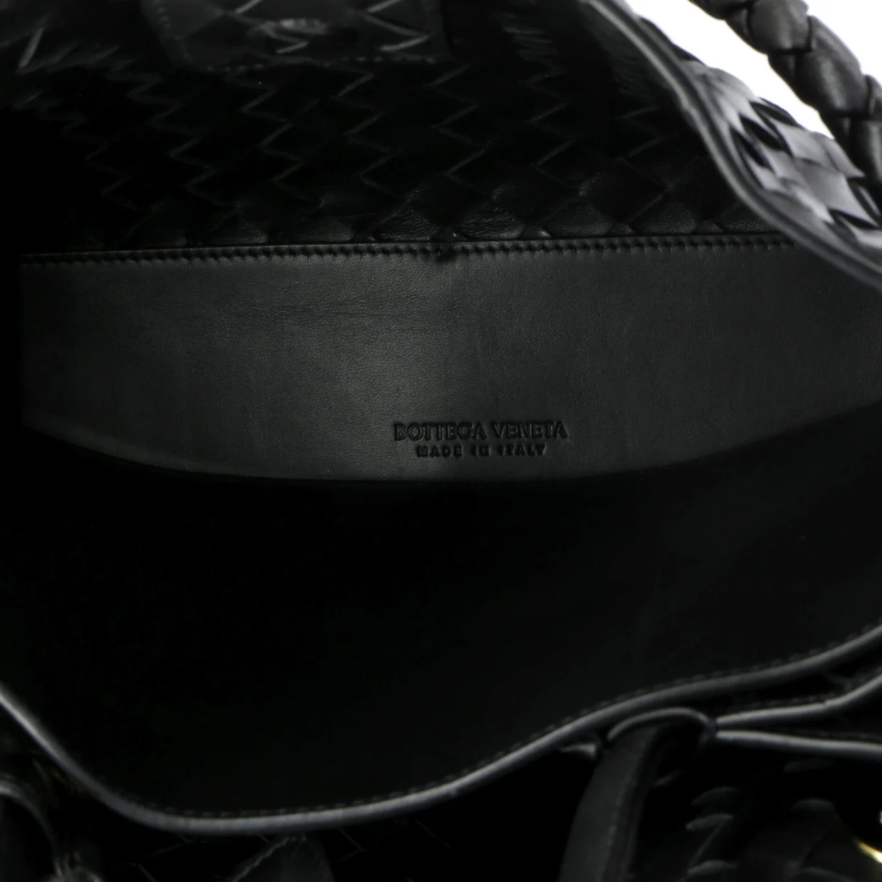 Andiamo Top Handle Bag Intrecciato Nappa Small - Deep Luxury