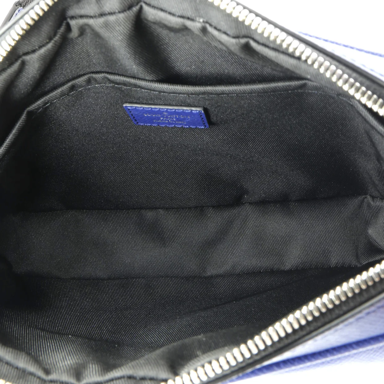 Outdoor Messenger Bag Monogram Taigarama - Deep Luxury