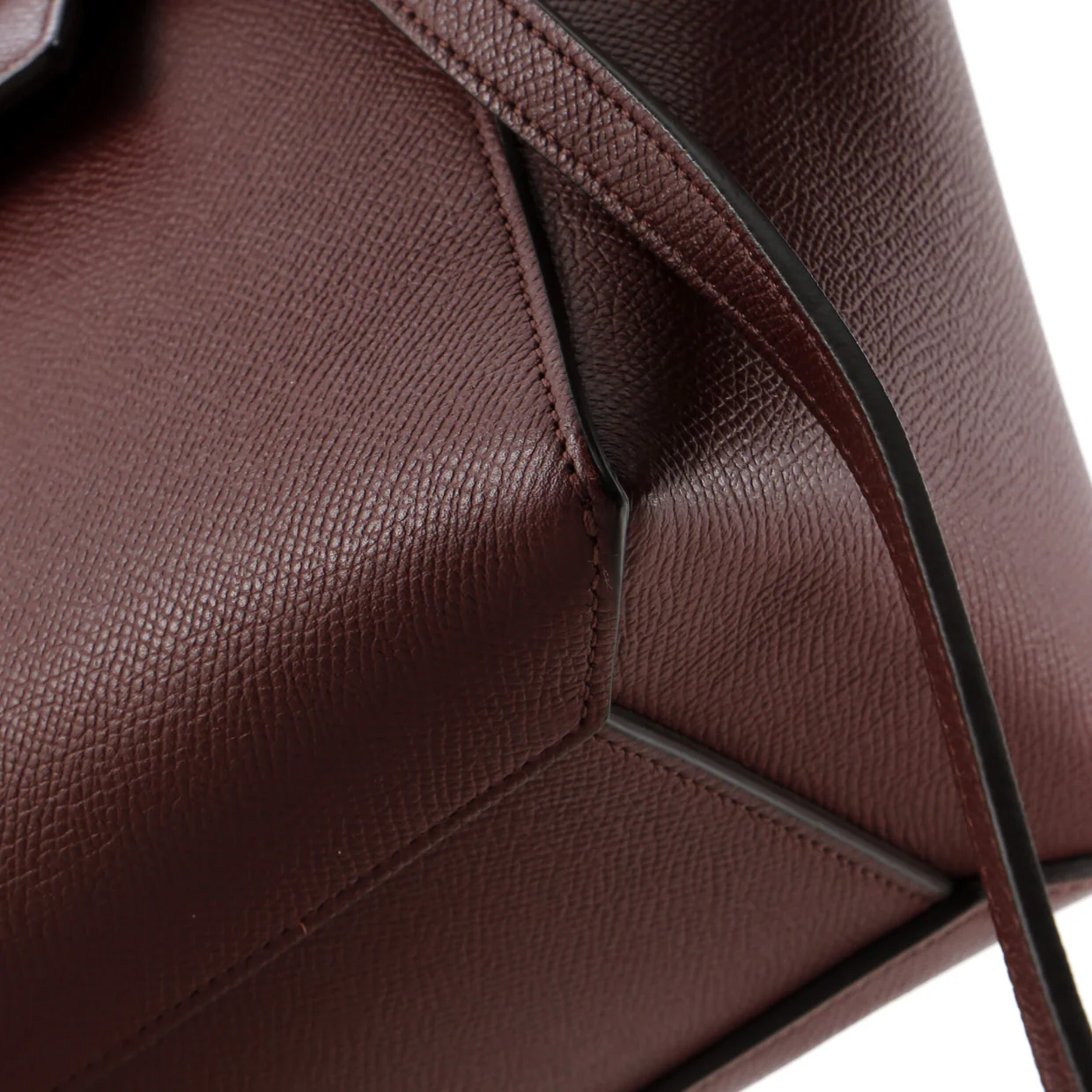 Belt Bag Textured Leather Micro - Deep Luxury