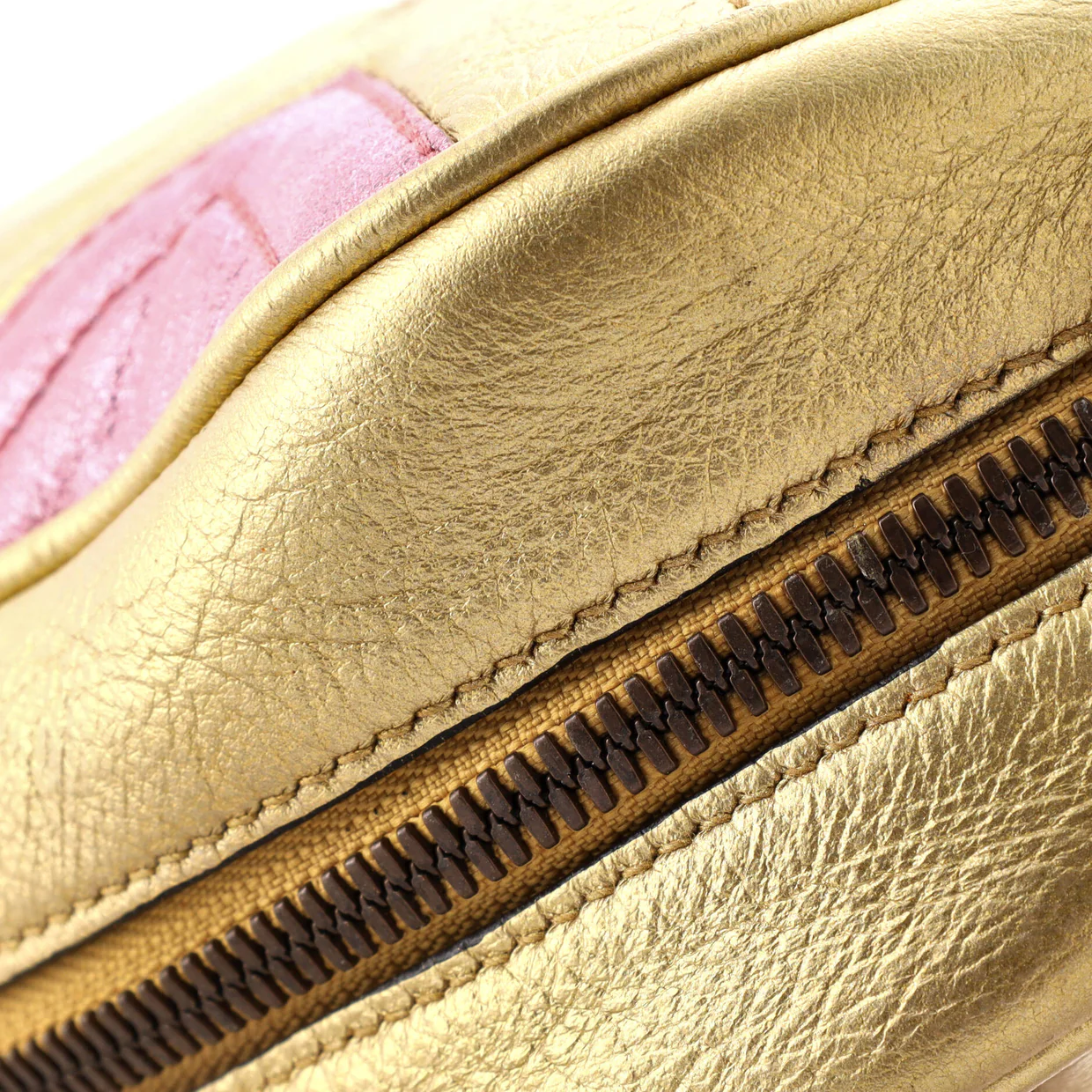 GG Marmont Shoulder Bag Matelasse Leather Small - Deep Luxury