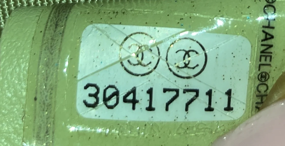 French New Wave Round Clutch with Chain Quilted Caviar - Deep Luxury