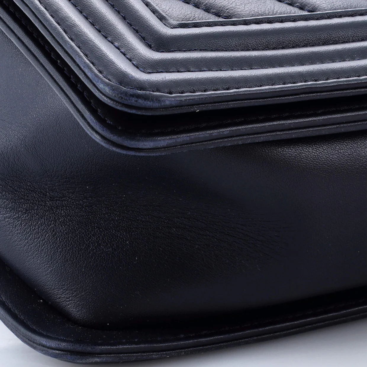 Boy Flap Bag Chevron Calfskin New Medium - Deep Luxury