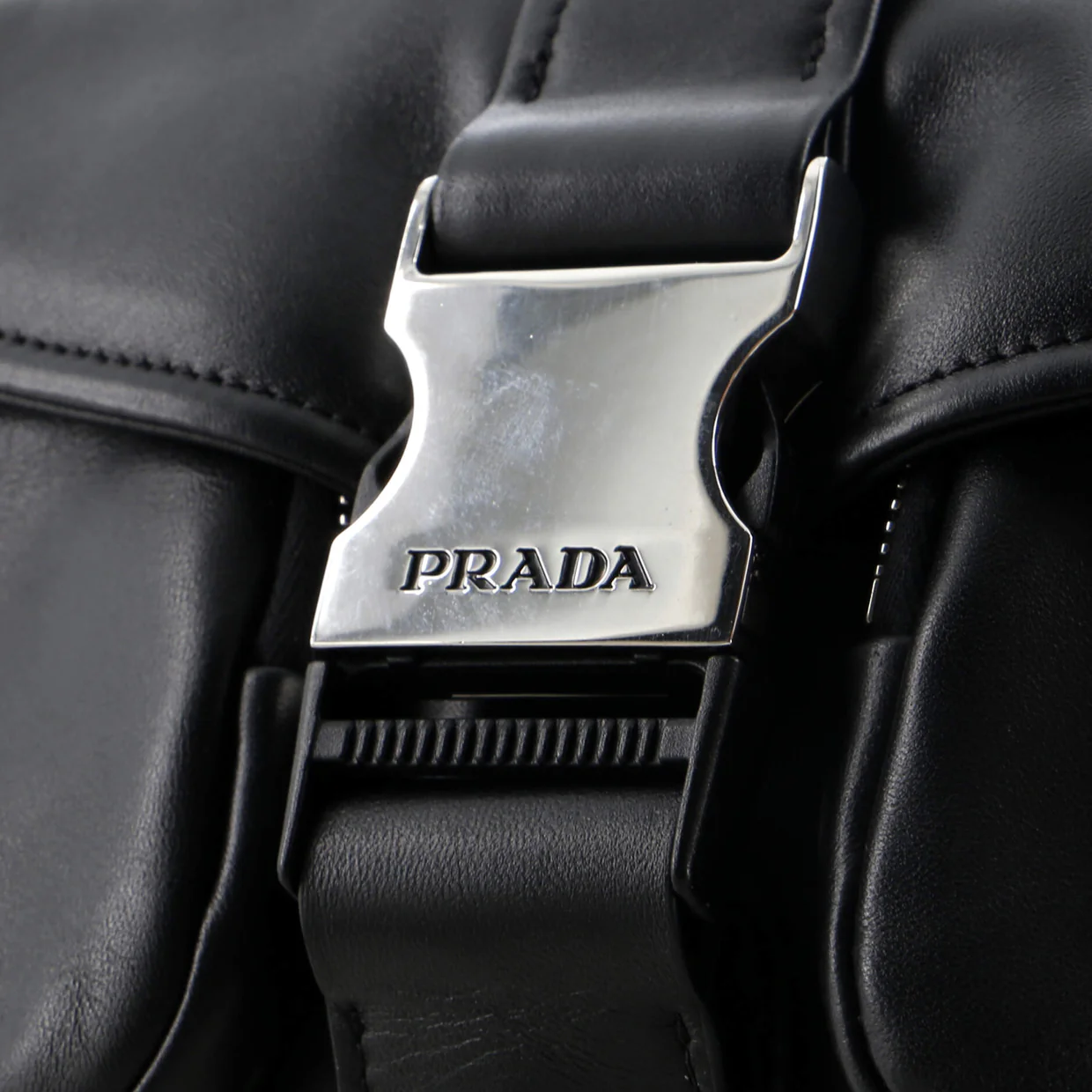 Pocket Flap Shoulder Bag Leather - Deep Luxury