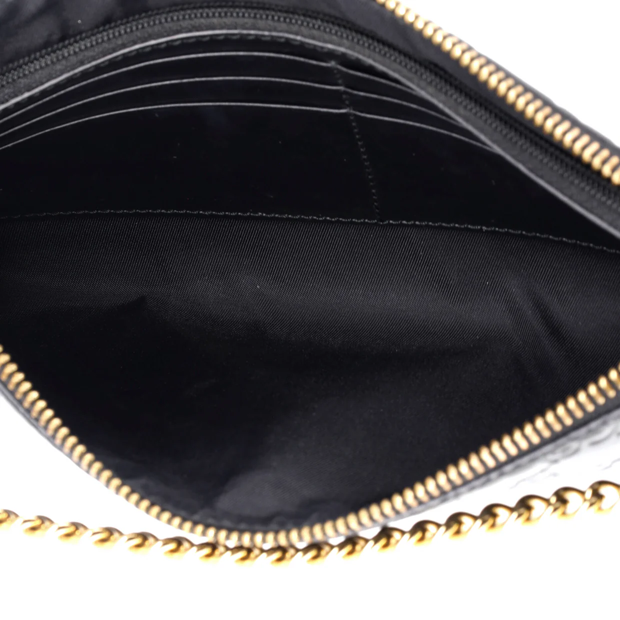 Chain Wristlet Wallet Guccissima Leather - Deep Luxury