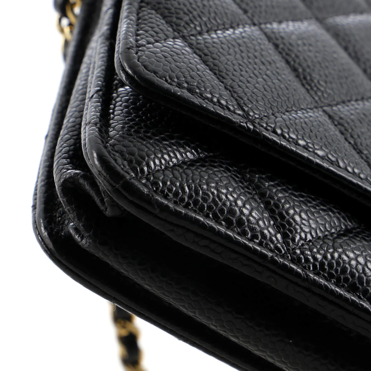 Wallet on Chain Quilted Caviar - Deep Luxury